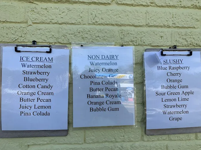 Tae Lynns Ice Cream Picture 2