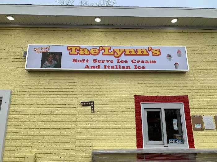 Tae Lynns Ice Cream Picture 4