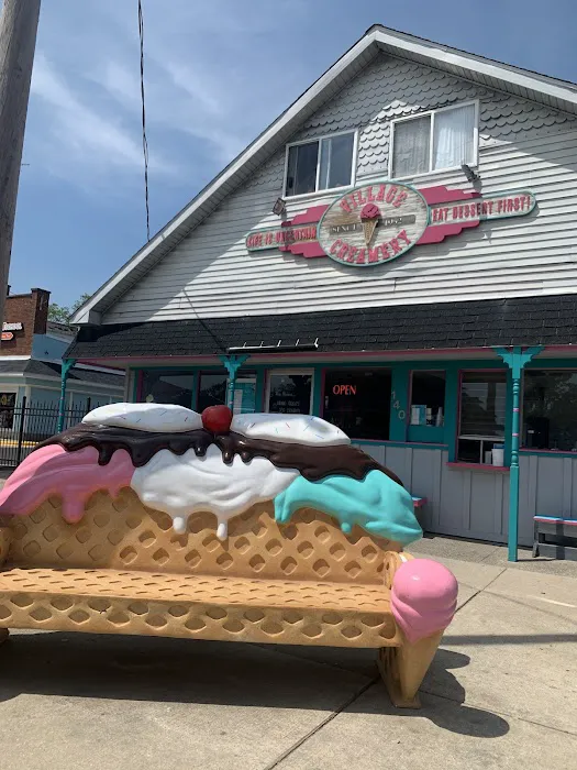 Village Creamery Picture 3