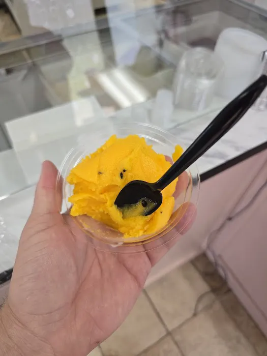 La Michoacana Mexican Creamery Picture 10