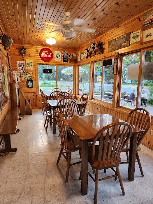 Monona Bait & Ice Cream Shop Picture 5