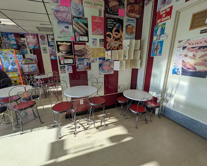 Blue Boy Dairy Treat Store Picture 5