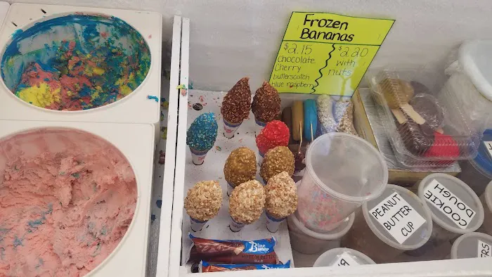 Blue Boy Dairy Treat Store Picture 8