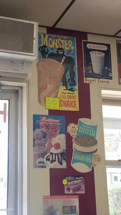 Blue Boy Dairy Treat Store Picture 10