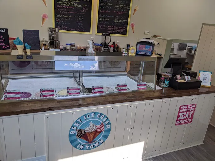Triple Scoop Ice Cream and Sweets Picture 6