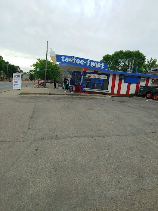 Tastee Twist Picture 7