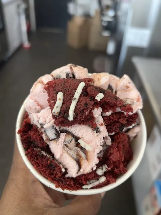 Belle's Ice Cream Shop Picture 1