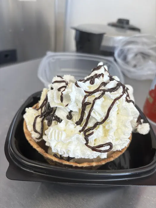 Belle's Ice Cream Shop Picture 7