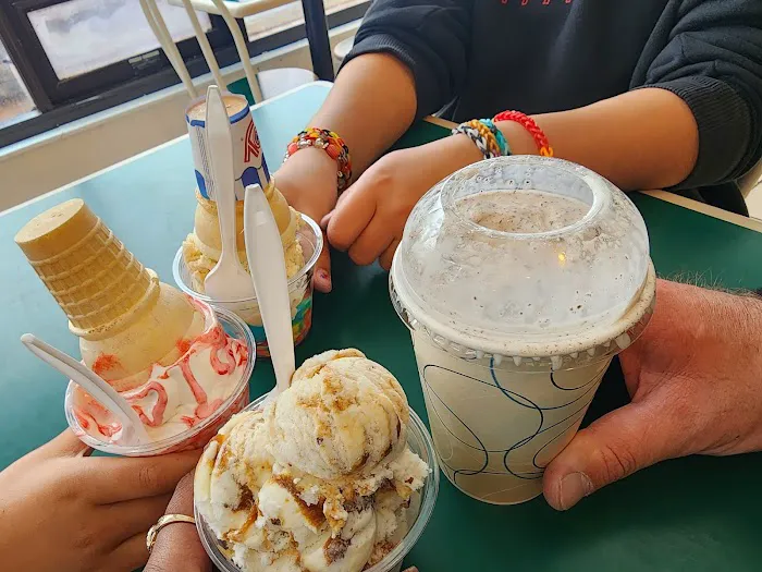 Herald's Dairy Delight Picture 2