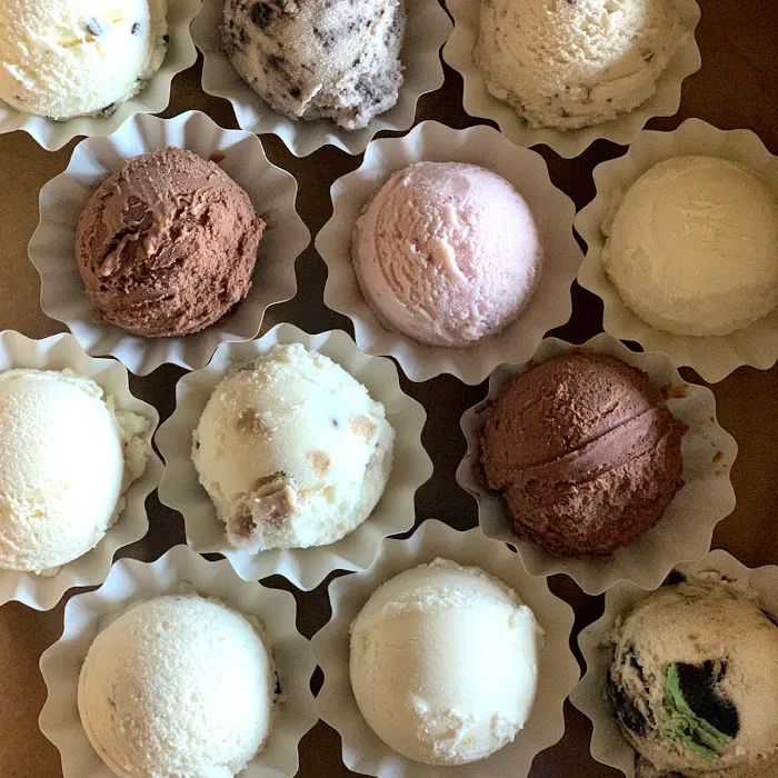 Knueven Creamery & Market Picture 3