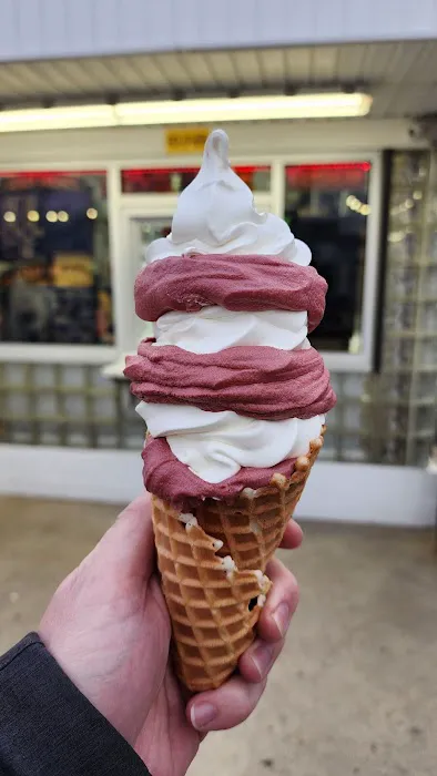 Pete's Ice Cream Picture 5