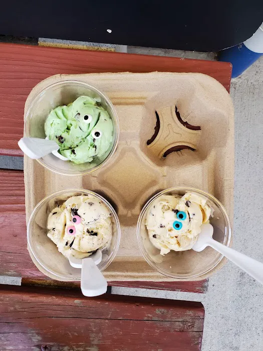 Max's Dairy Picture 10