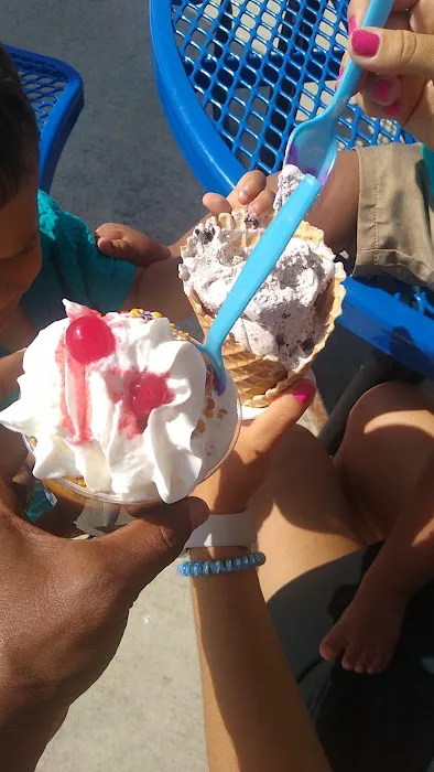 K&J's Ice Cream Picture 1