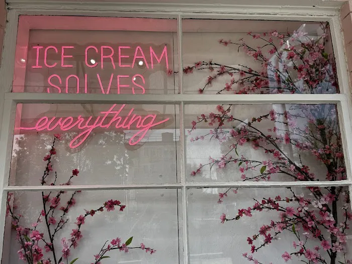 Canal Creamery Picture 9