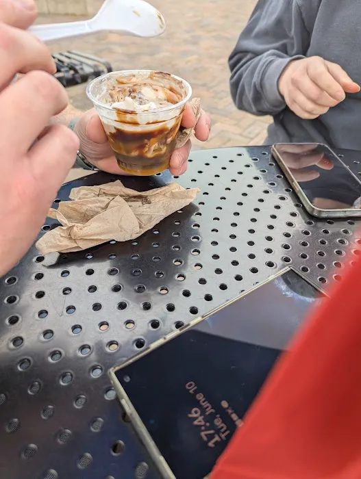 Norm's Dairy Creme Picture 5