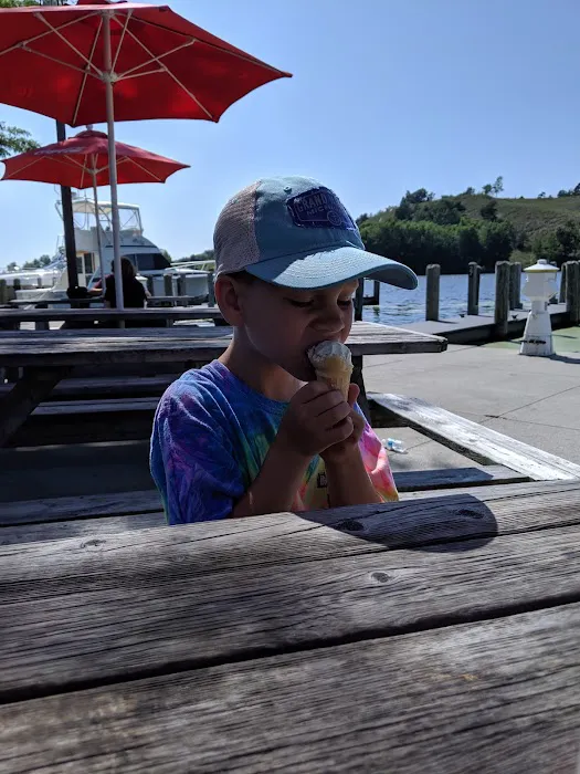 Norm's Dairy Creme Picture 7