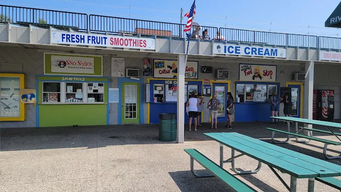 Captain Custard Food Stop & Boardwalk Bananas. Sno Shack Picture 3