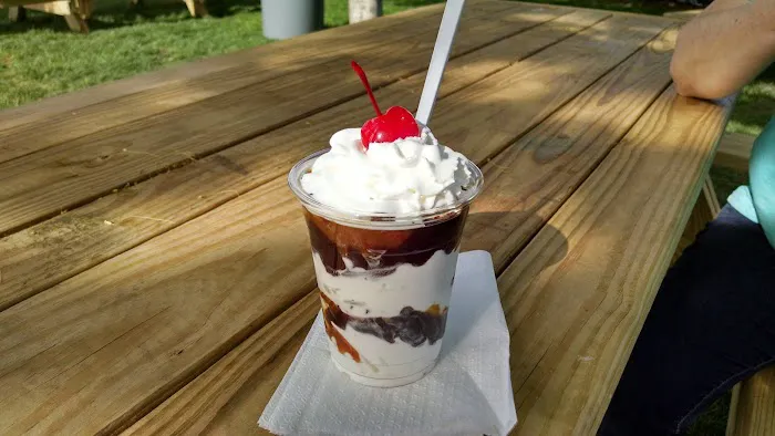 Skoops Ice Cream & Drive Thru Picture 4