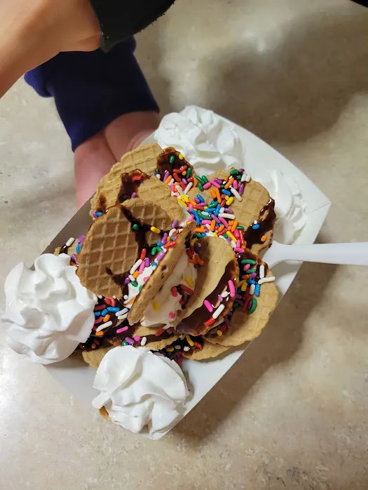 Uncle Davey's Ice Cream Shoppe Picture 5