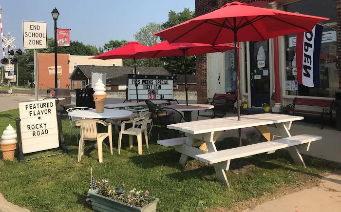 Uncle Davey's Ice Cream Shoppe Picture 1