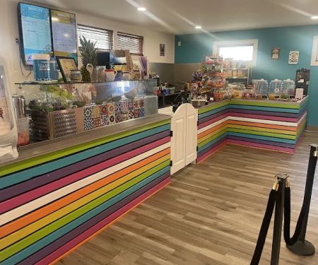 Woollyu2019s Snack Hut