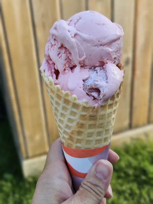Frankie's Ice Cream (Seasonal Memorial Day - Labor Day) Picture 1