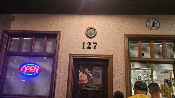Scoops Ice Cream in Old Town Picture 10