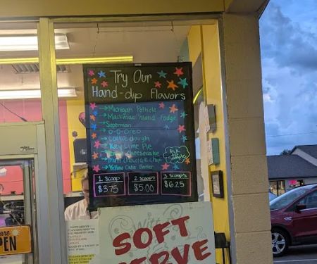 DeWitt Golf Center Ice Cream