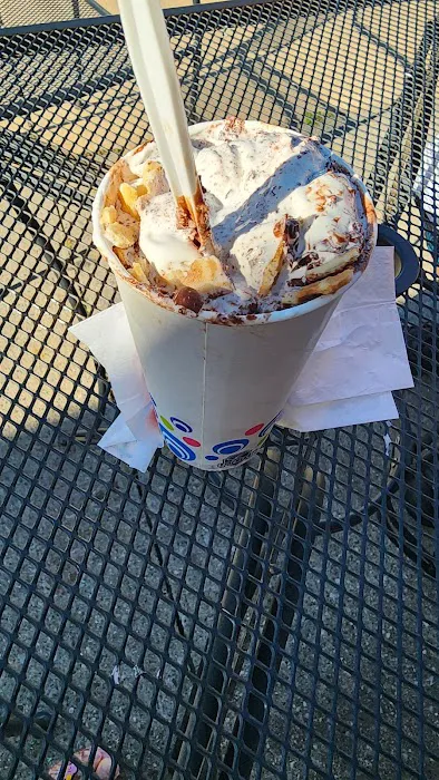 Rosie's Ice Cream & More Picture 1