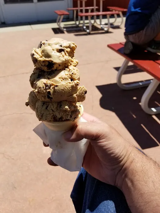 Rosie's Ice Cream & More Picture 9