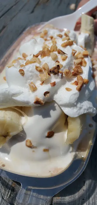 Ike's Ice Cream Shack Picture 8