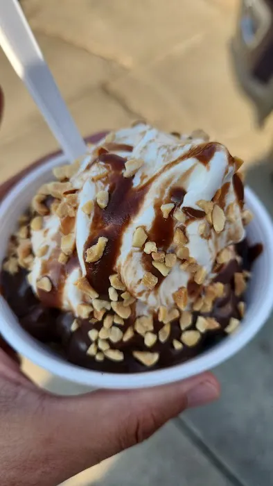 Ike's Ice Cream Shack Picture 9