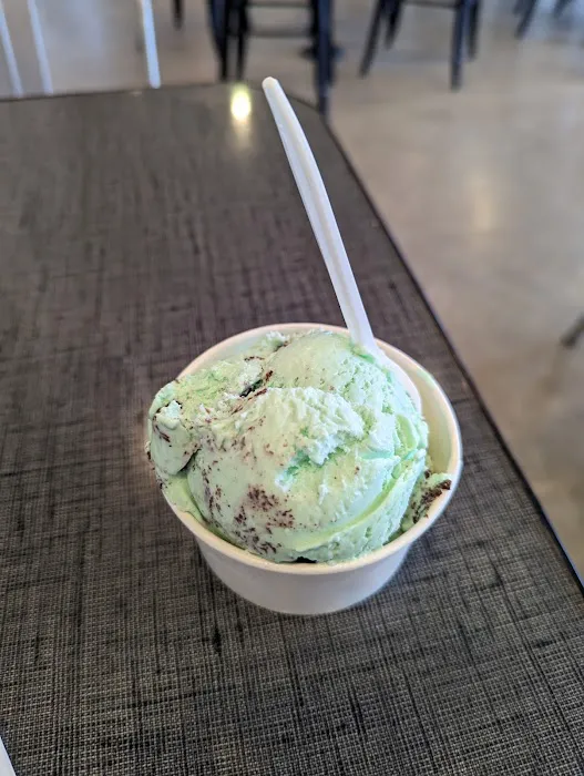 Eric's Ice Cream Factory Picture 9