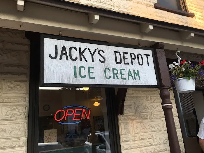 Jacky's Depot Picture 3