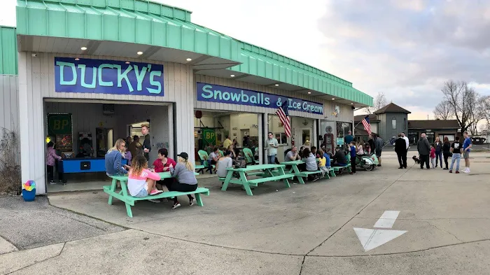 Ducky's Snowballs & Ice Cream Picture 3