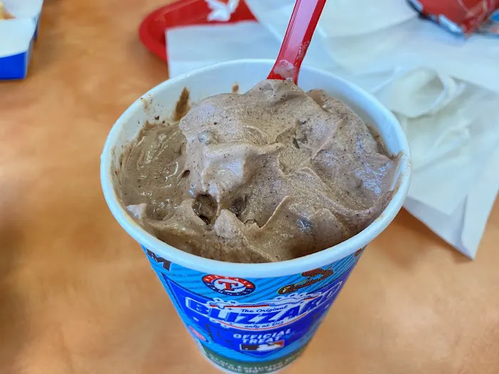 Dairy Queen (Treat) Picture 9