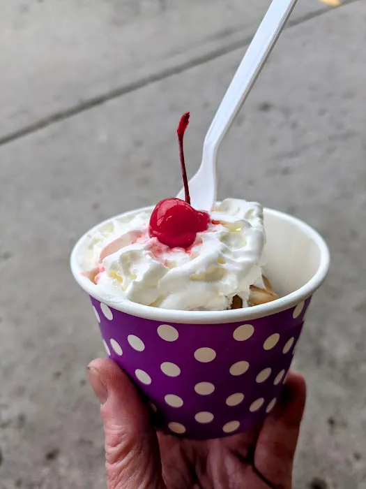 Mandy's Ice Cream Picture 2