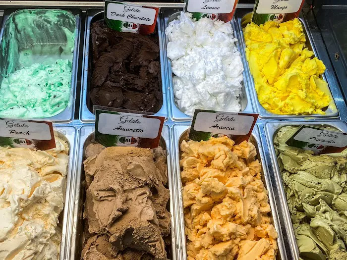 Suriland Ice Cream Shop Picture 1