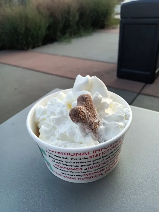 Fundae's Ice Cream & Sweets Picture 8