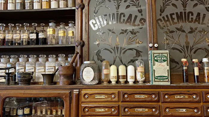 Hook's Drug Store Museum Picture 6