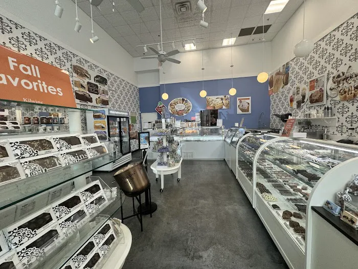 Kilwins Ice Cream - Chocolate - Fudge Picture 8