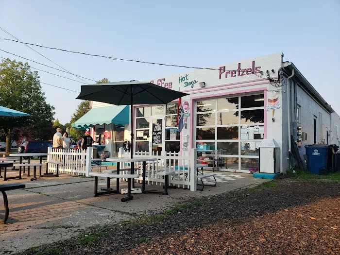 Elsie's Ice Cream Picture 9