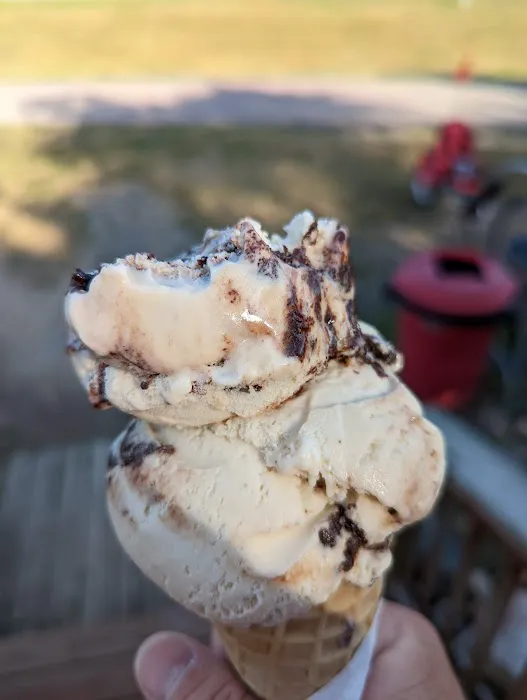 Cap'n Frosty Ice Cream Picture 4
