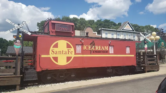 Whistle Stop Ice Cream Caboose Picture 2