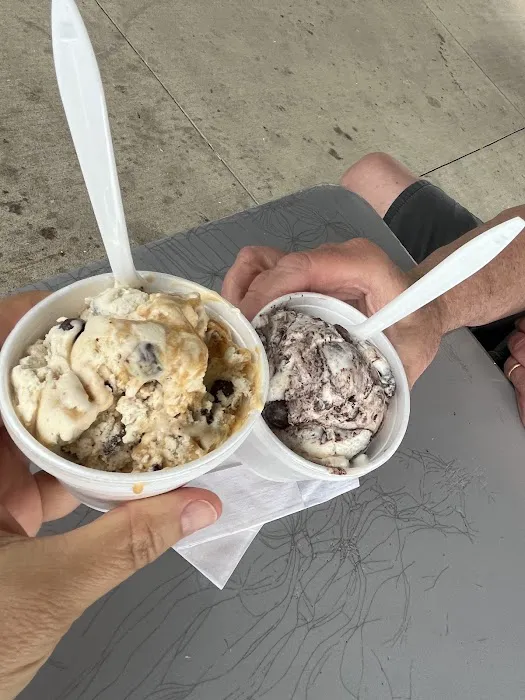 Whistle Stop Ice Cream Caboose Picture 1
