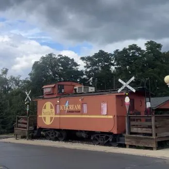 Whistle Stop Ice Cream Caboose Picture 4