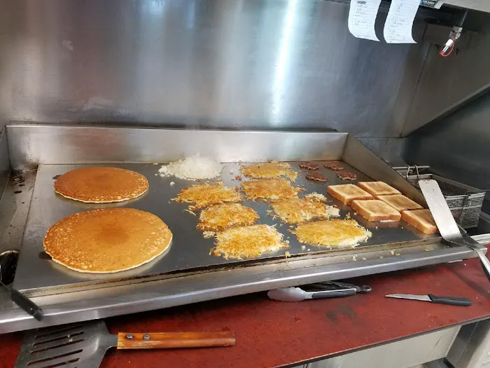 Yellowstone Lake Dairy Restaurant Picture 1