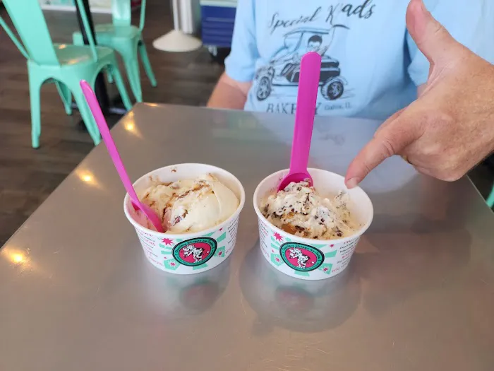 Chocolate Shoppe Ice Cream Picture 1