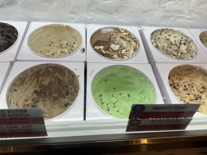 Lundy's Ice Cream - Waunakee, WI Picture 7