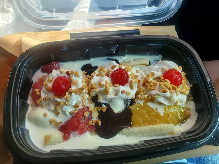 Leon's Frozen Custard Picture 2